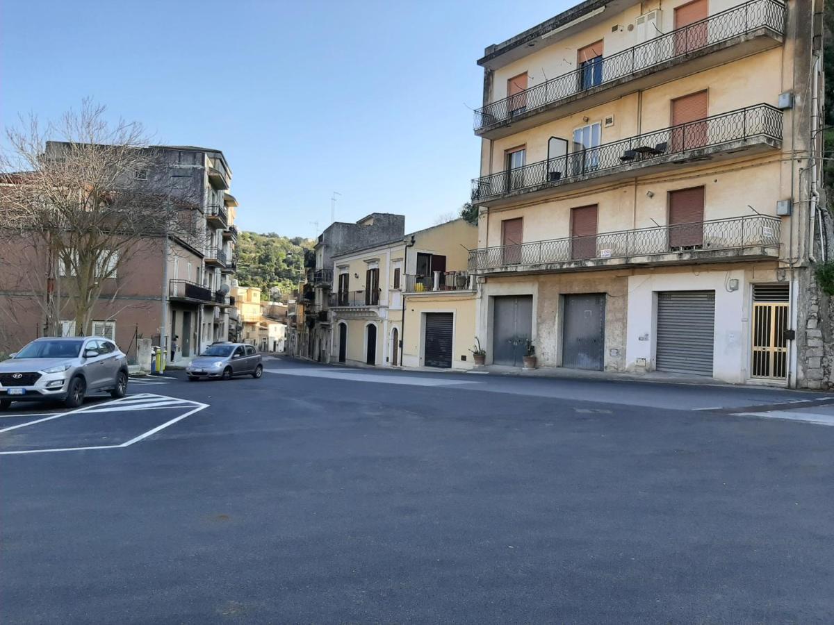 Casa Fontana Villa โมดิกา ภายนอก รูปภาพ