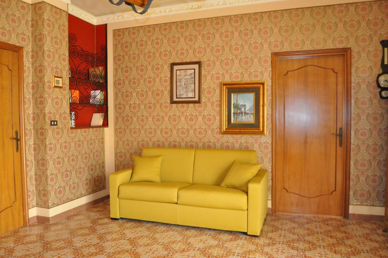 Casa Fontana Villa โมดิกา ภายนอก รูปภาพ