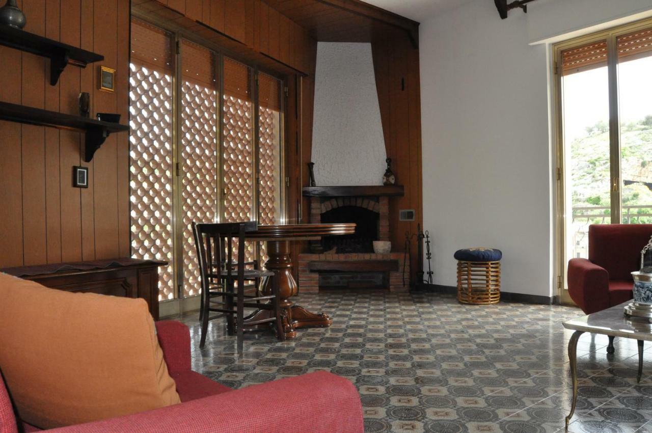 Casa Fontana Villa โมดิกา ภายนอก รูปภาพ