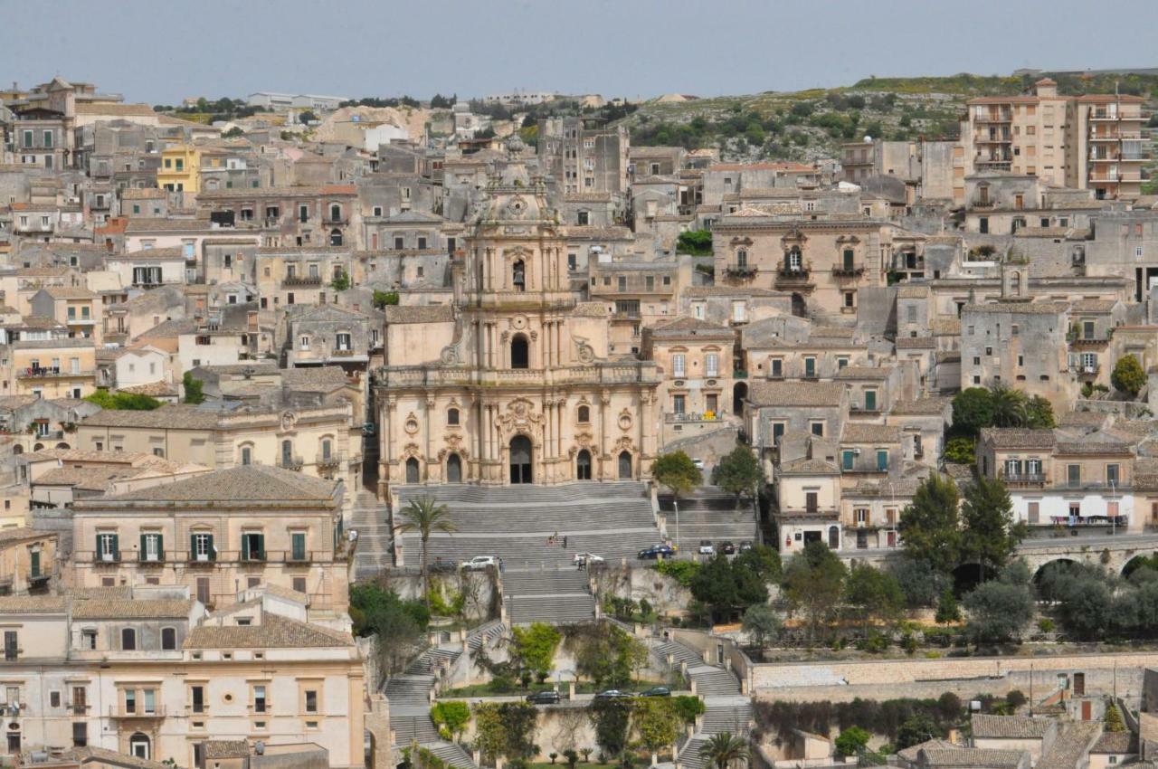 Casa Fontana Villa โมดิกา ภายนอก รูปภาพ