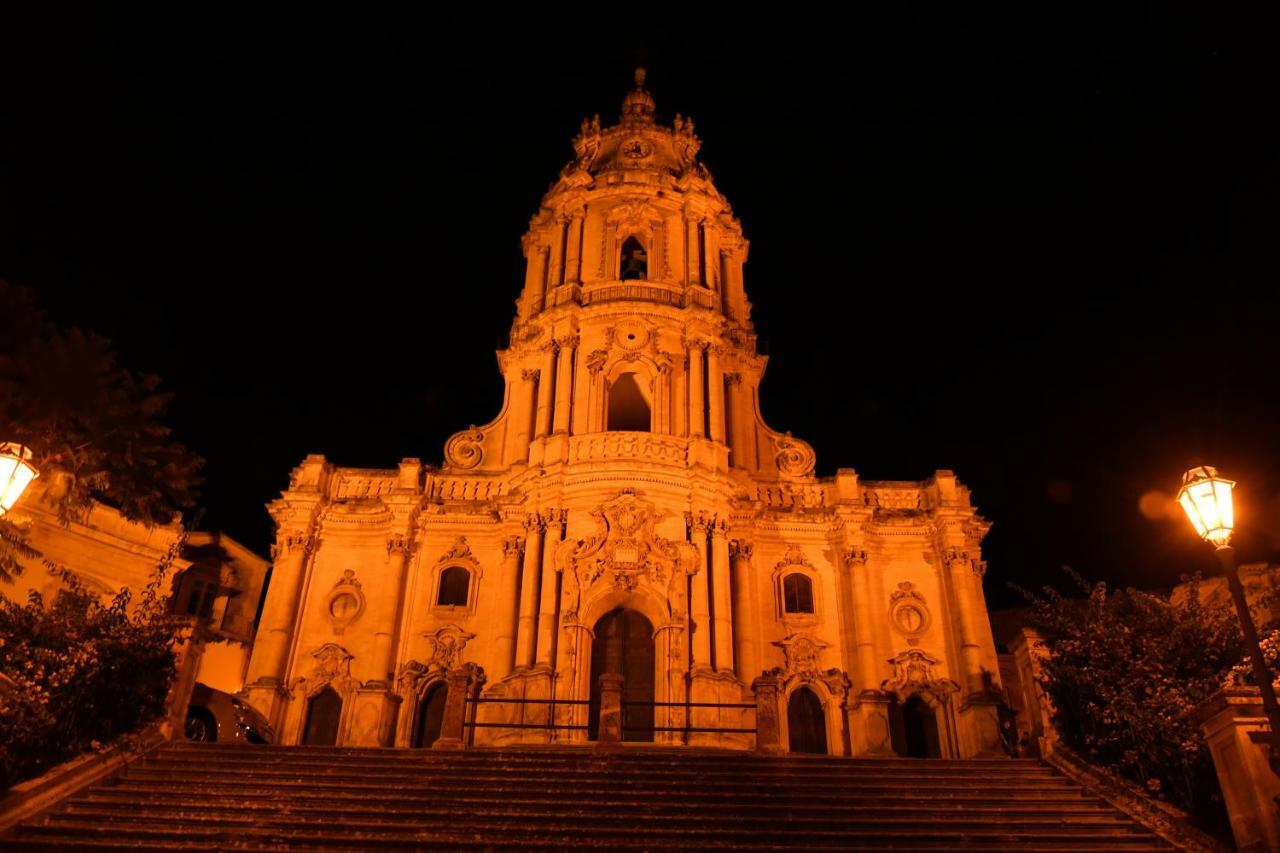 Casa Fontana Villa โมดิกา ภายนอก รูปภาพ