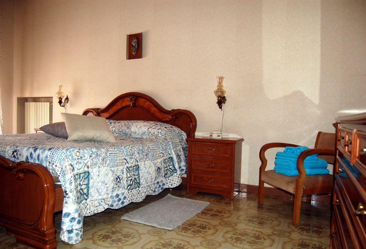 Casa Fontana Villa โมดิกา ภายนอก รูปภาพ